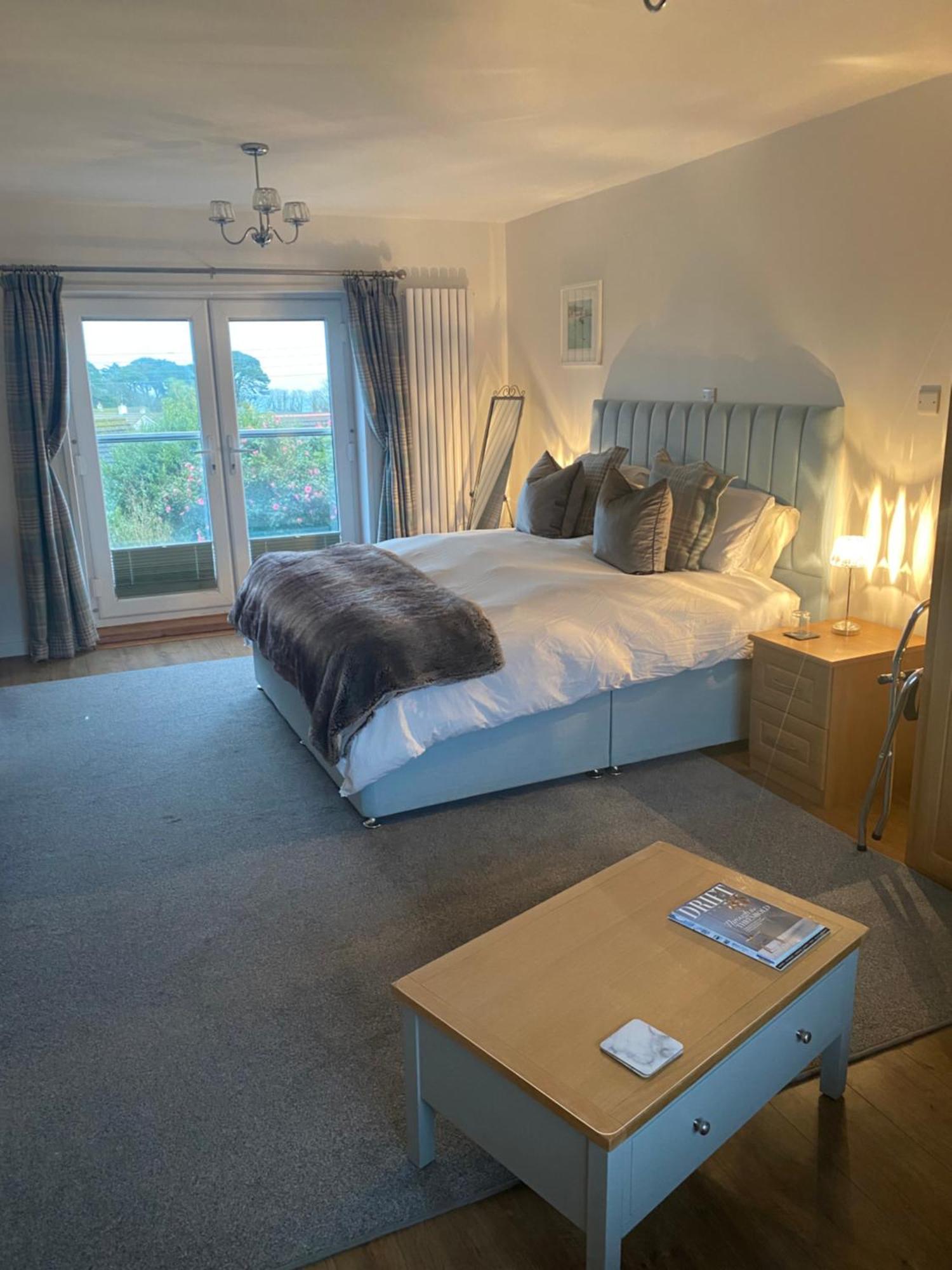 Downsfield Bed And Breakfast St Ives  Bagian luar foto