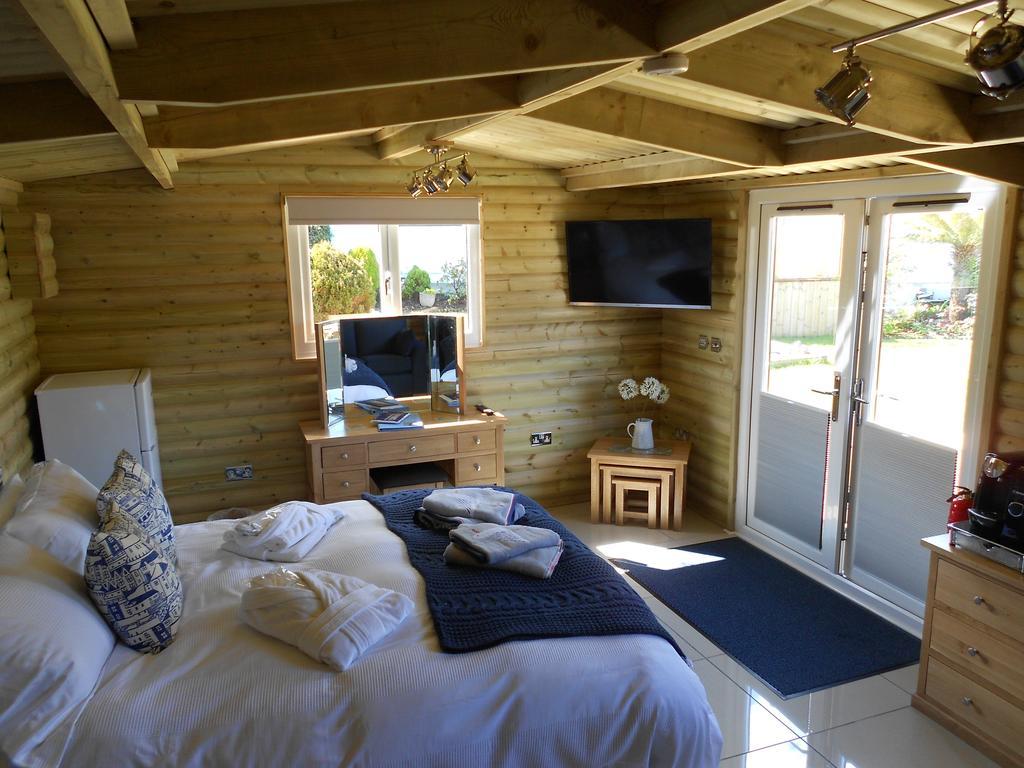 Downsfield Bed And Breakfast St Ives  Bagian luar foto
